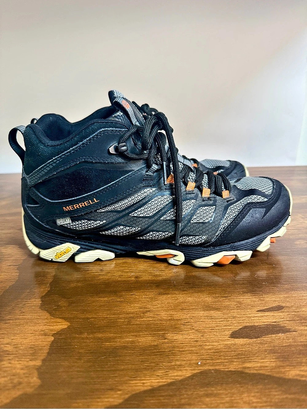 Merrell Moab 2 Mid Waterproof Men’s Hiking Boots Black & Orange US 9.5 WIDE